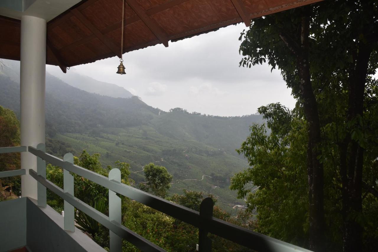 Blackberry Hills Munnar Nature Resort & Spa Buitenkant foto