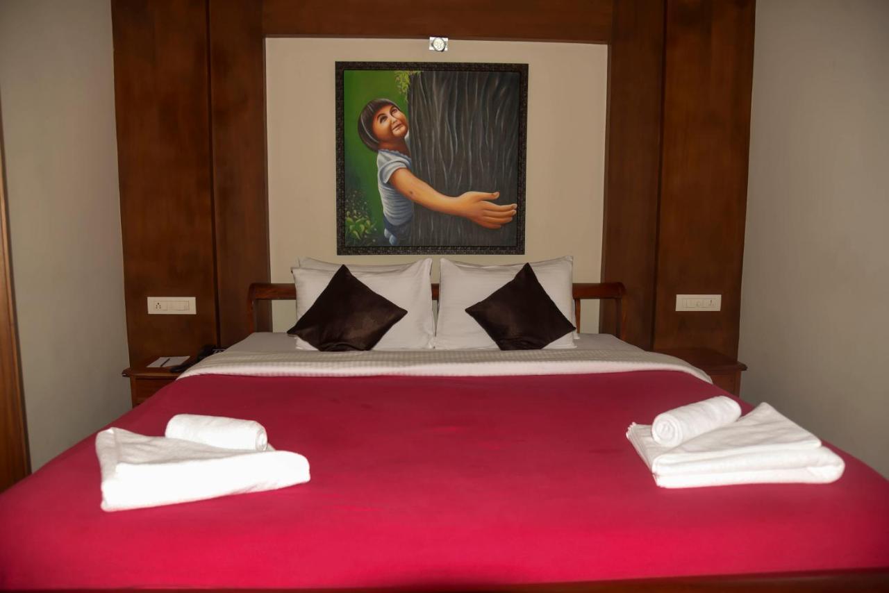 Blackberry Hills Munnar Nature Resort & Spa Buitenkant foto