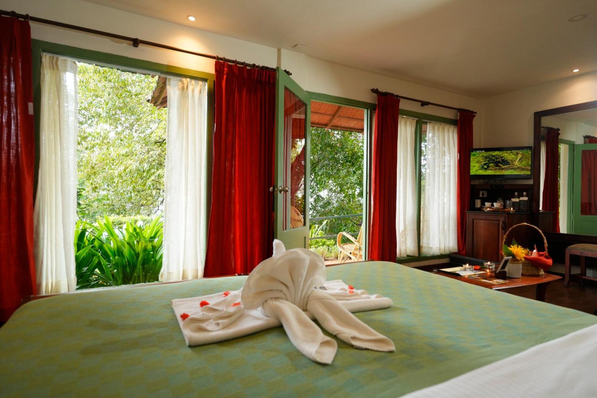 Blackberry Hills Munnar Nature Resort & Spa Buitenkant foto