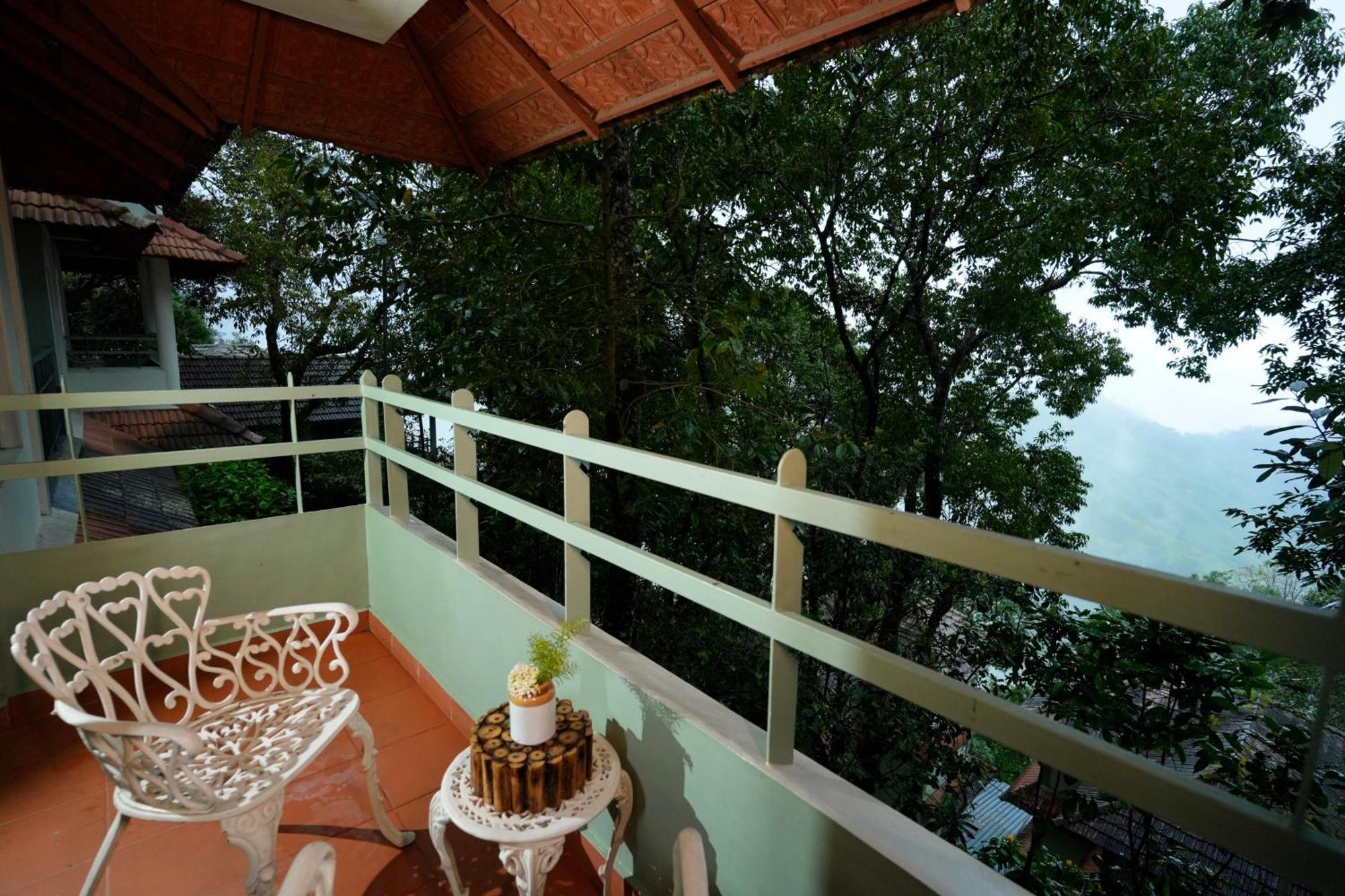 Blackberry Hills Munnar Nature Resort & Spa Buitenkant foto