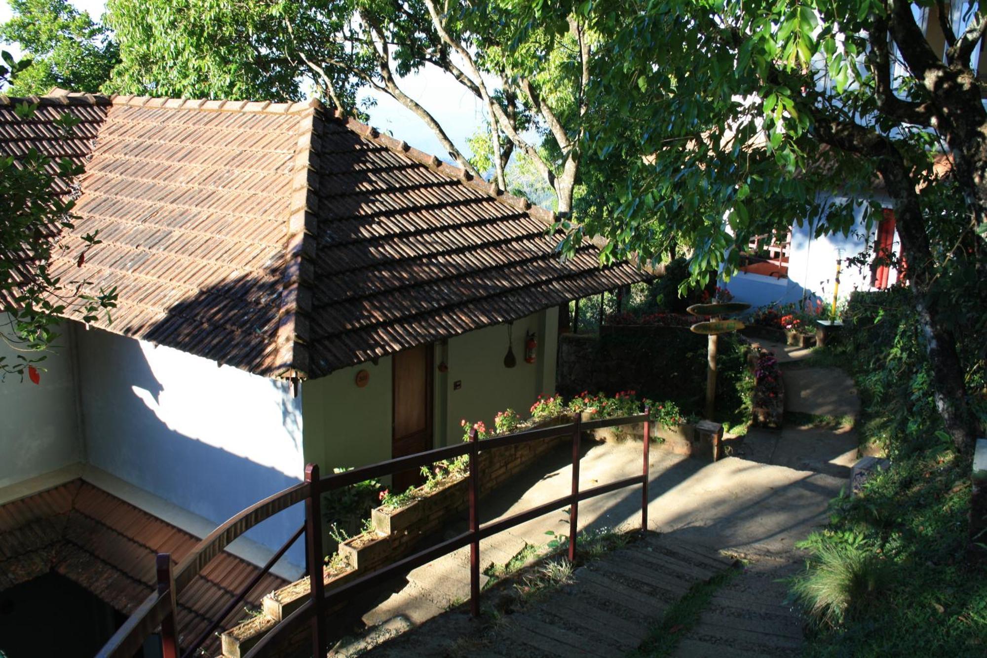 Blackberry Hills Munnar Nature Resort & Spa Buitenkant foto