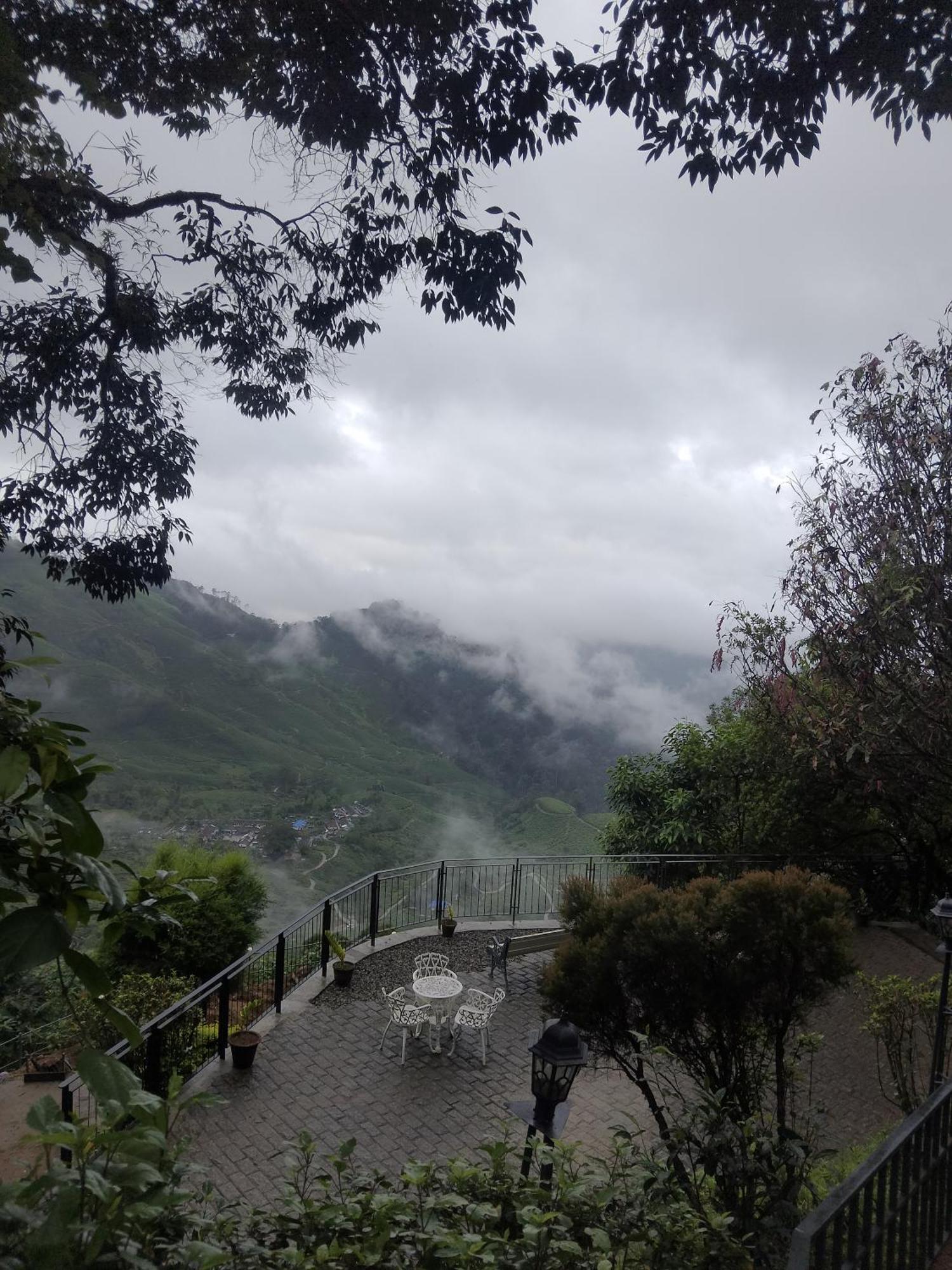 Blackberry Hills Munnar Nature Resort & Spa Buitenkant foto