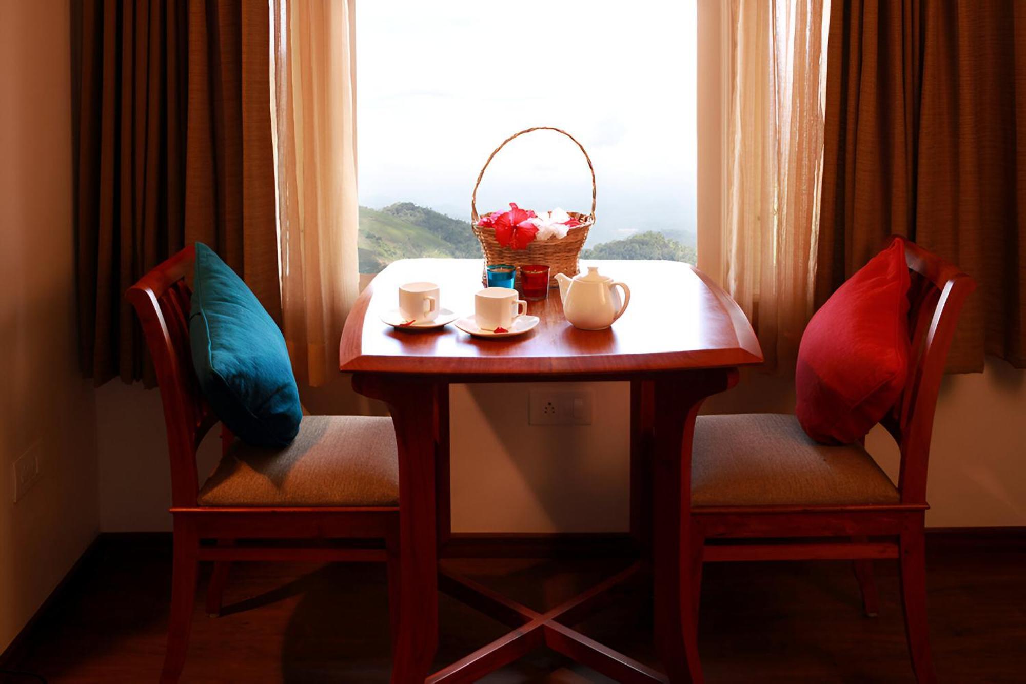 Blackberry Hills Munnar Nature Resort & Spa Buitenkant foto